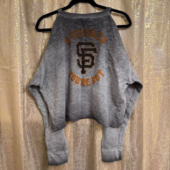 PINK Victorias Secret MLB San Francisco Giants Cold Shoulder Sweater Gray Large - Picture 1 of 8